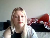 Sweet but not boring. Calm but curious.Come talk to me — maybe we’ll create our own little world here ?