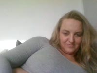 horny  blond girl, i ike to be your slut!