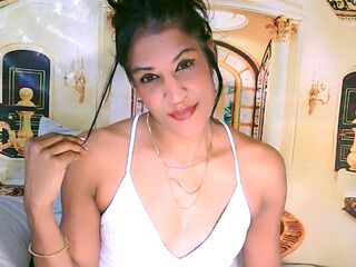babe cam AzzyGreene