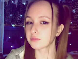 free livecam CortneyMoran