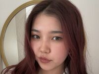 camgirl masturbating with vibrator DebbiPitts