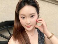 naughty camwhore EmmaWei