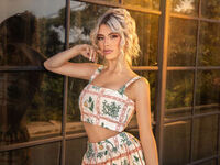 masturbating camgirl Irem