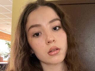 naked girl with webcam fingering pussy JulyLarain