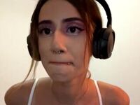 beautiful webcamgirl JulySapphire