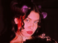 naked cam girl masturbating with sextoy LarondaSuitt