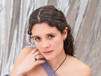 camgirl playing with vibrator LiaDellkol