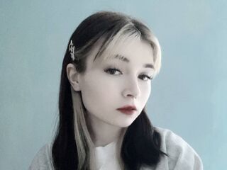 girl webcam show MelissaLey