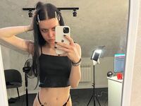 naughty camgirl masturbating NaomiSuz