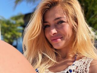 naked girl with cam RonieParker