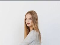 fingering webcam girl TabathaMarcel
