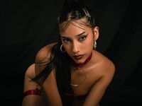 girl shaving pussy LilithBrooks