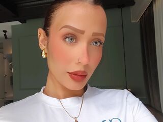 live webcam girl AdrianaRossetti