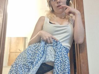 strip tease AjaJones