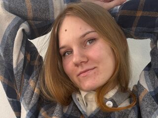 nude camgirl photo AngelineMagruder