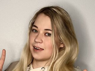 girl naked AnjaTruehart