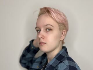 camgirl masturbating with sex toy AudreaSensor