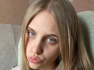 hot striptease webcam AyannaOverturf