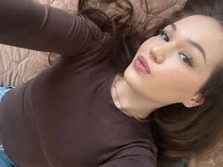 nude camgirl photo BeaBellotti