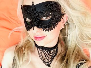 camslut BelleDeLacrua