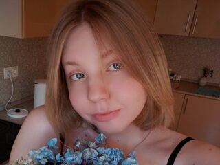 hot strip tease web cam BertaCheyne