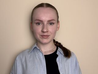erotic webcam video BettyannGrenon