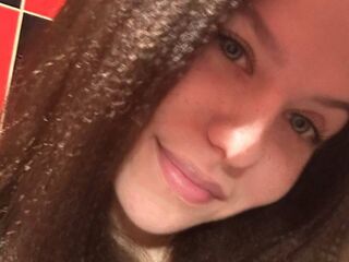 naughty cam girl fingering shaved pussy BridgetPoudrier