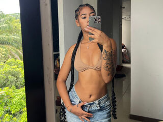 nude webcam girl photo CarolineCartson