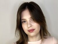 naked cam girl fingering pussy ChandraTays