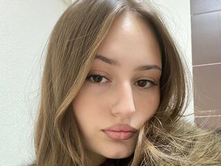 cam girl playing with sextoy ChauPoling