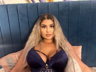 strip show ChloeBellamie