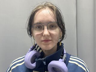 fingering camgirl picture DoraDawson