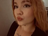 naked girl with webcam fingering DorisHall