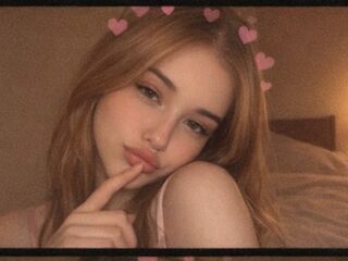 cam girl playing with sextoy ElaraWinslow