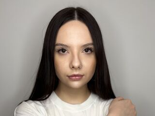 show live EmikoTriana