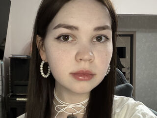 naked webcam girl photo EmilyCarler