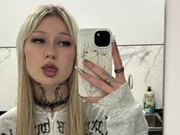 girl cam free EmyYummi