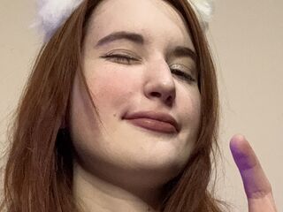 fingering camwhore EvaBorn