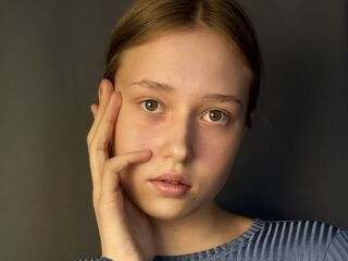 nude web cam EvelinaMoorina