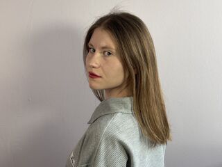 hot cam girl masturbating with sextoy FaithOsmundson