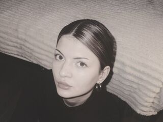fingering girl chatroom GenaBaillargeon