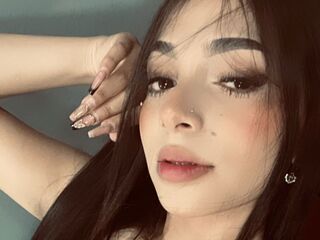 camgirl fingering pussy IsabellaVerona