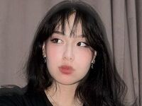 hot cam girl fingering shaved pussy JayKozik