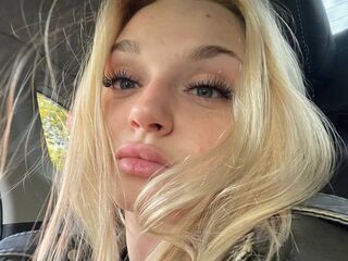 girl JinEvjen