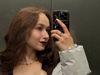 naked webcamgirl photo JulieLamb