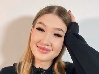 camgirl livesex KandraMcgalliard