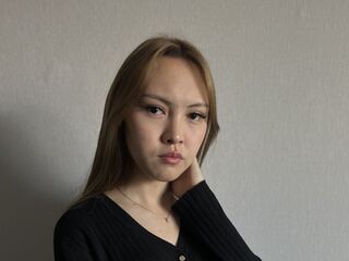 mastubating web cam girl KatrinaMogle