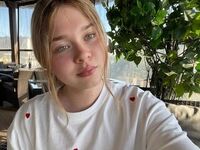 webcam bitch chatroom KendallHennig