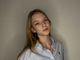 sexy webcamgirl KeshaCornett
