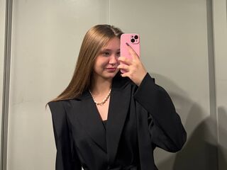 camgirl fingering bald pussy KrissyChidester